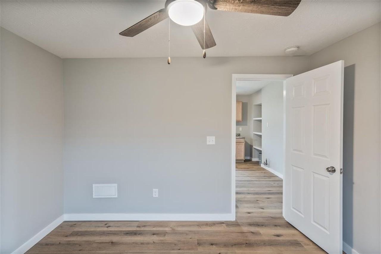 1442 Magnolia St - Photo 2 of 11