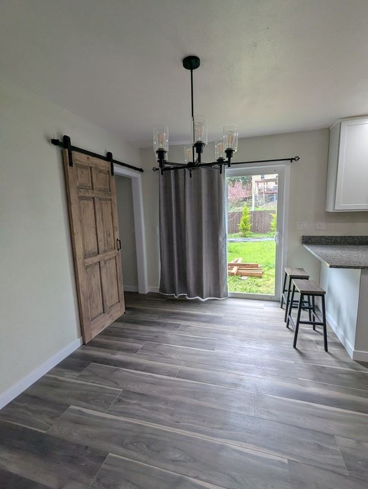 794 Ne Craig St - Photo 7 of 25