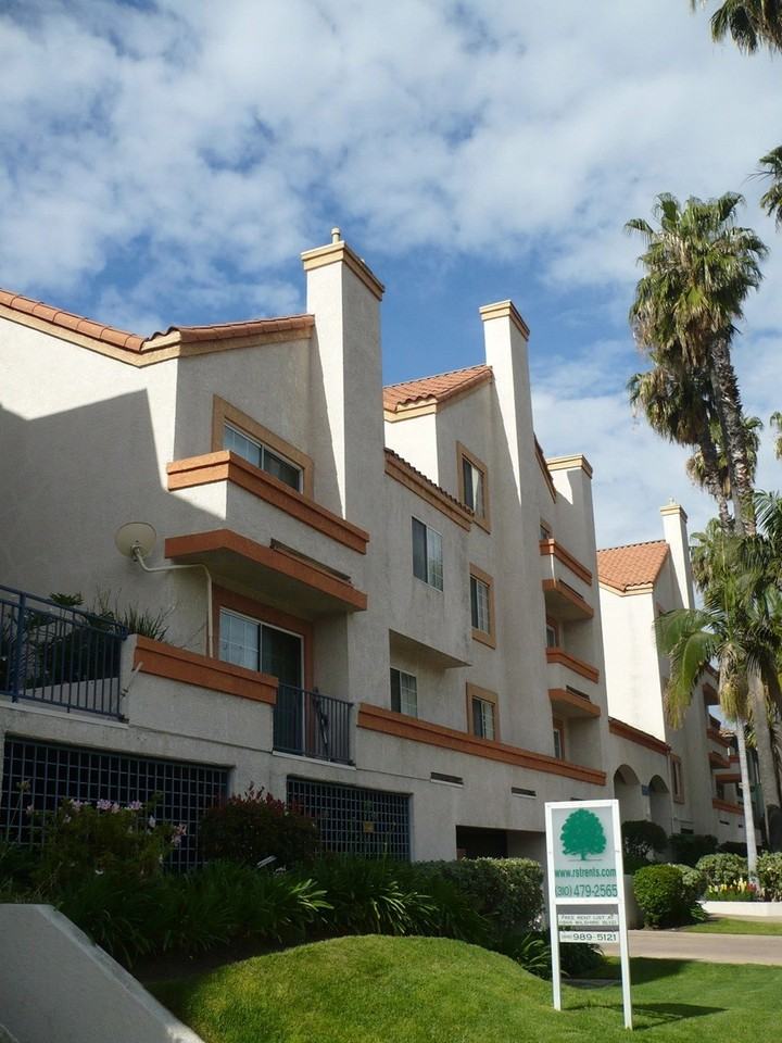 Palm Terrace - Photo 2 of 50