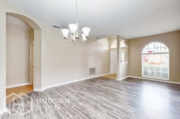 5122 Marbella Isle Dr - Photo 5 of 34