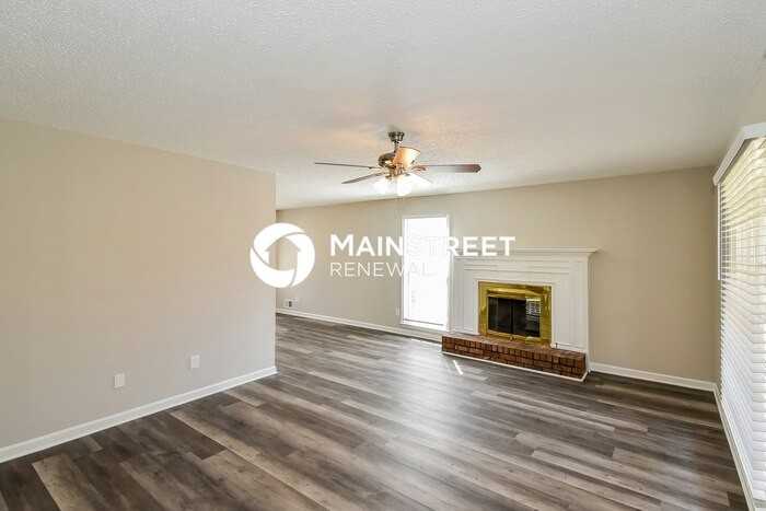 263 Jamie Dr - Photo 2 of 17