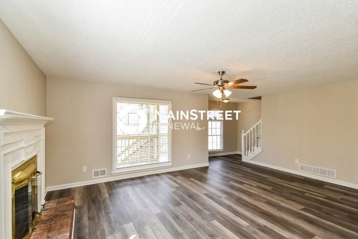 263 Jamie Dr - Photo 4 of 17