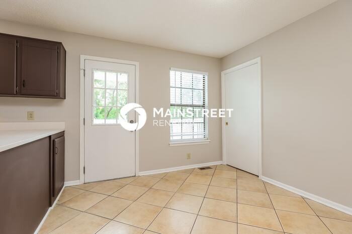 105 Mystic Hill Ct - Photo 3 of 17