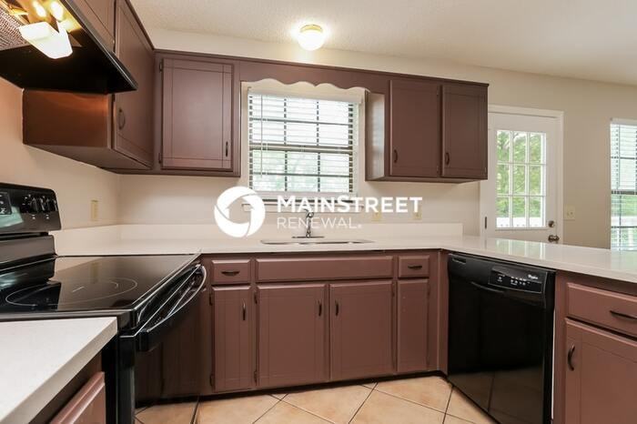 105 Mystic Hill Ct - Photo 4 of 17