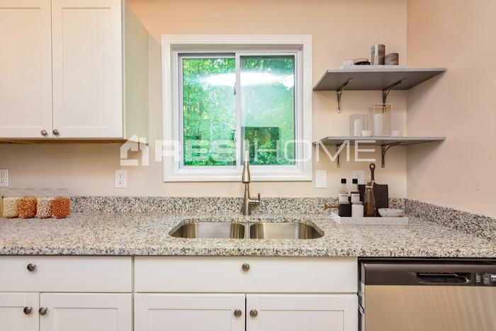 3311 Herrenhut Rd - Photo 3 of 21