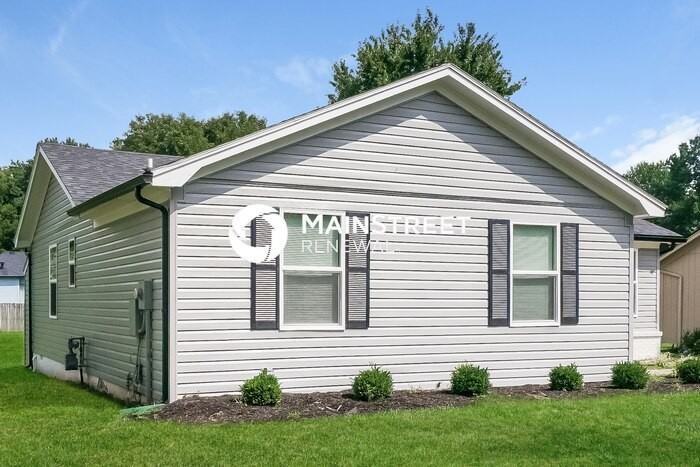 3705 Bartlett Ct - Photo 3 of 16