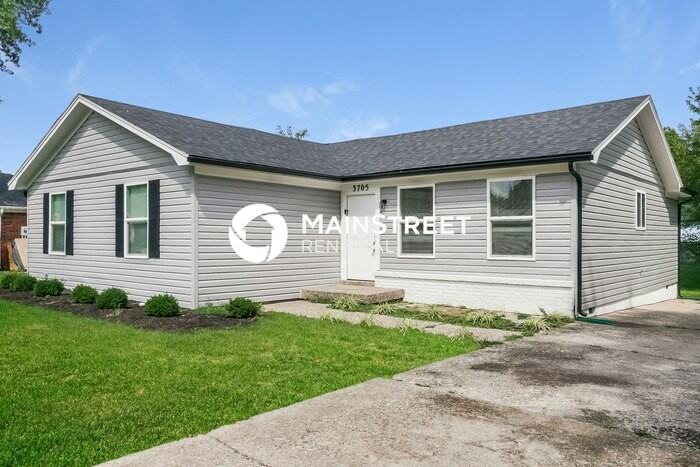 3705 Bartlett Ct - Photo 4 of 16