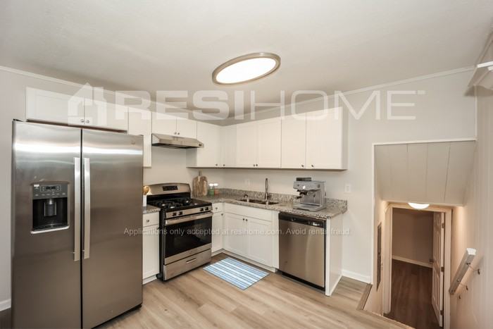 5142 Norman Blvd - Photo 3 of 18