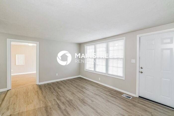 7311 Helen Ave - Photo 3 of 16