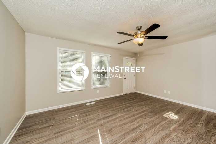 6482 Chrissy Dr - Photo 4 of 16