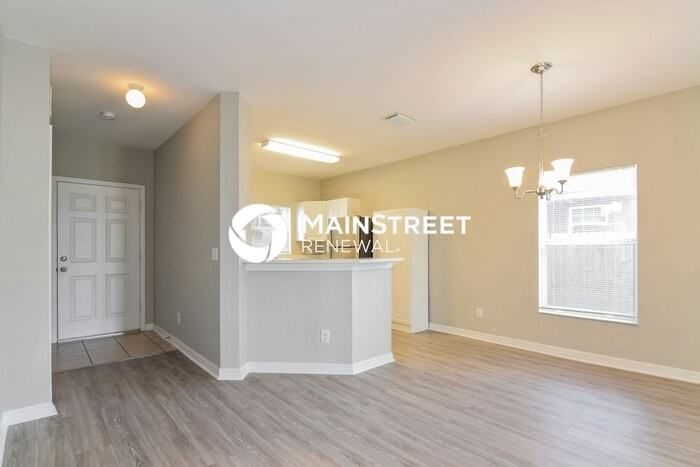 1711 31st Ave E - Photo 3 of 16