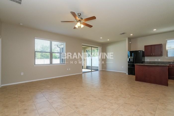 15405 Stone House Dr - Photo 3 of 20