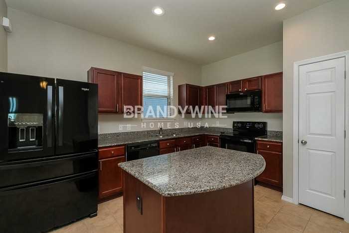 15405 Stone House Dr - Photo 5 of 20