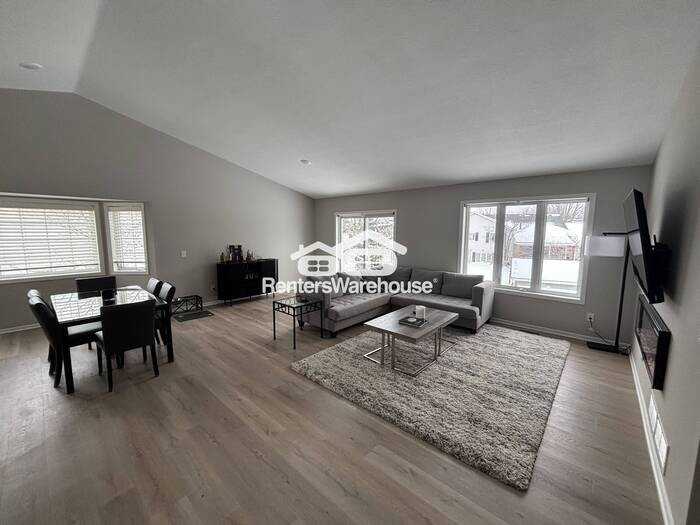 16293 Parkview Dr Se - Photo 5 of 20