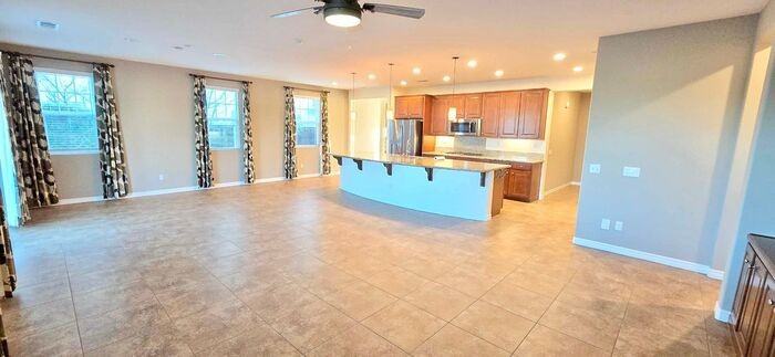 40246 Emery Dr - Photo 3 of 24