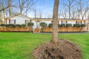 121 Saratoga Dr - Photo 1 of 1