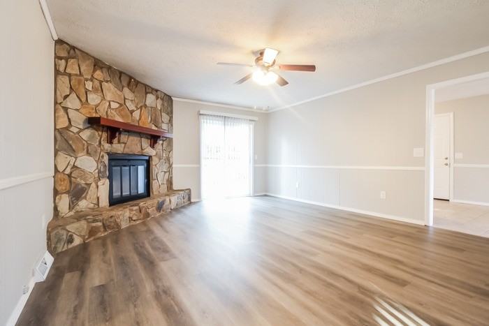 121 Saratoga Dr - Photo 4 of 13