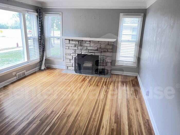 5740 14th Ave S - Photo 3 of 21