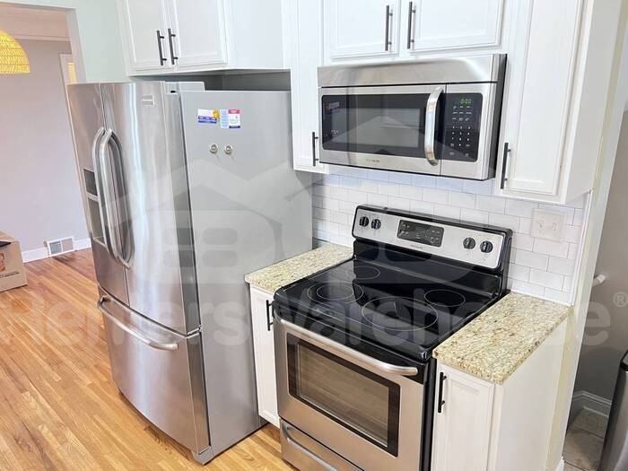 5740 14th Ave S - Photo 6 of 21