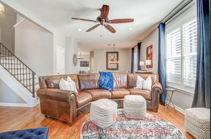 1228 Island Pl E - Photo 4 of 19