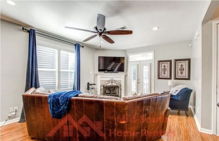 1228 Island Pl E - Photo 6 of 19