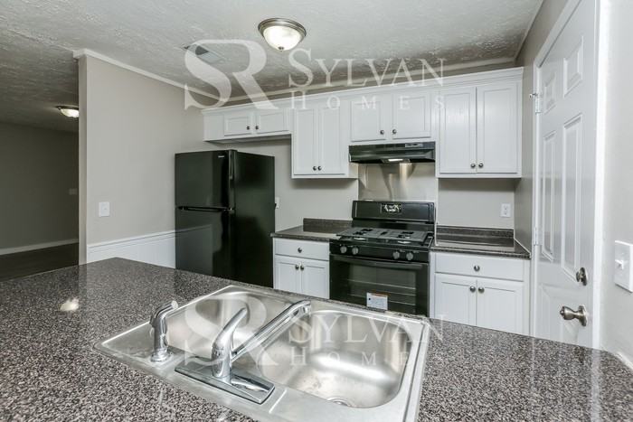 2124 Thousand Oaks Dr - Photo 7 of 16