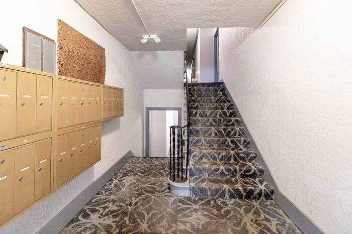 761 Sw Vista Ave #209 - Photo 3 of 16