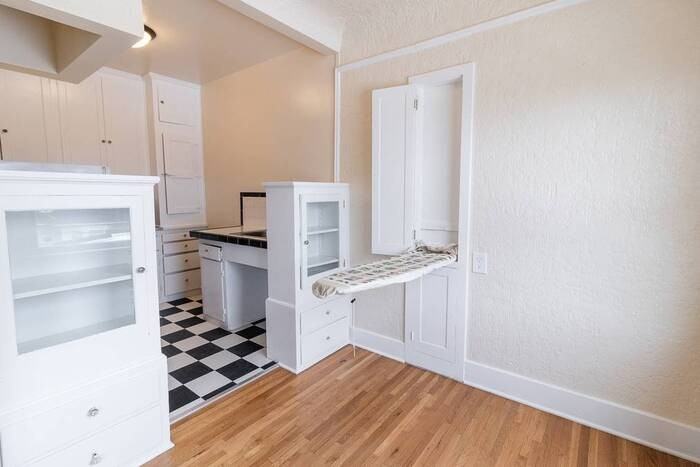 761 Sw Vista Ave #209 - Photo 7 of 16