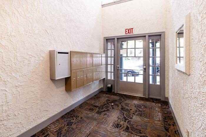 805 Sw Vista Ave #101 - Photo 3 of 16