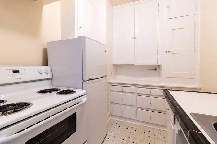 805 Sw Vista Ave #101 - Photo 7 of 16