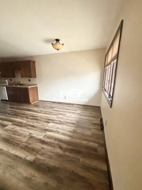 1309 12th Ave N - Photo 5 of 24