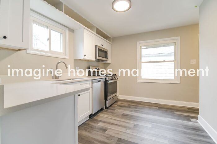 1791 Windsor St - Photo 7 of 17