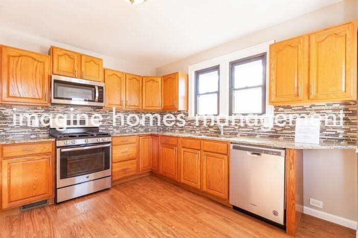 7125 Virginia Ave - Photo 7 of 19