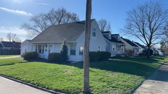 4230 Reading Rd - Photo 1 of 1