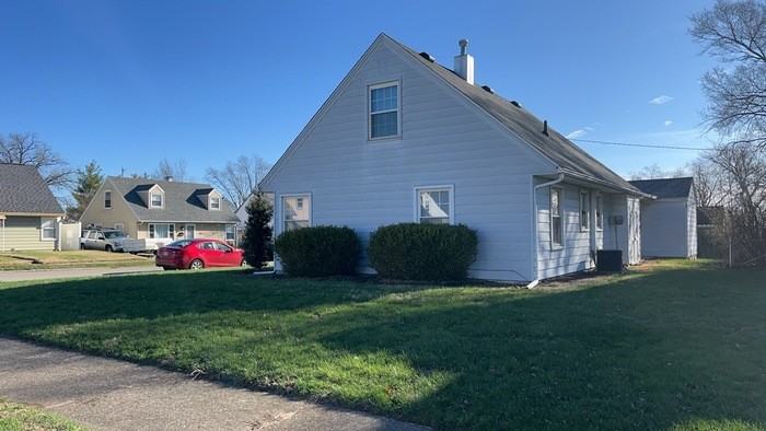 4230 Reading Rd - Photo 3 of 35