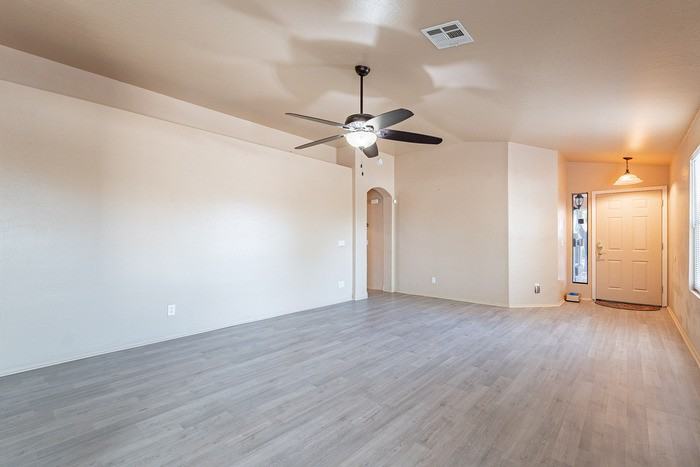 5409 S 15th Way - Photo 3 of 13