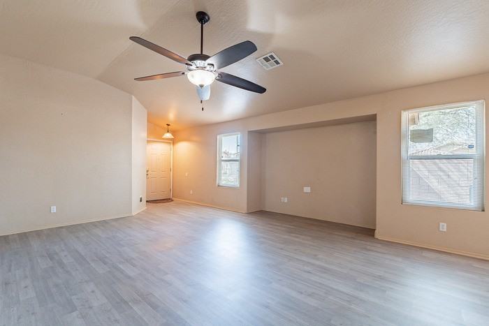 5409 S 15th Way - Photo 4 of 13