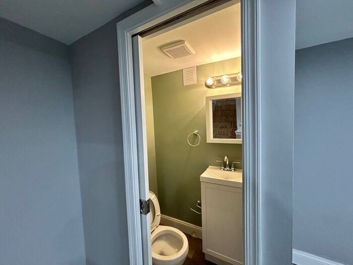 1700 Joan Ave - Photo 4 of 10