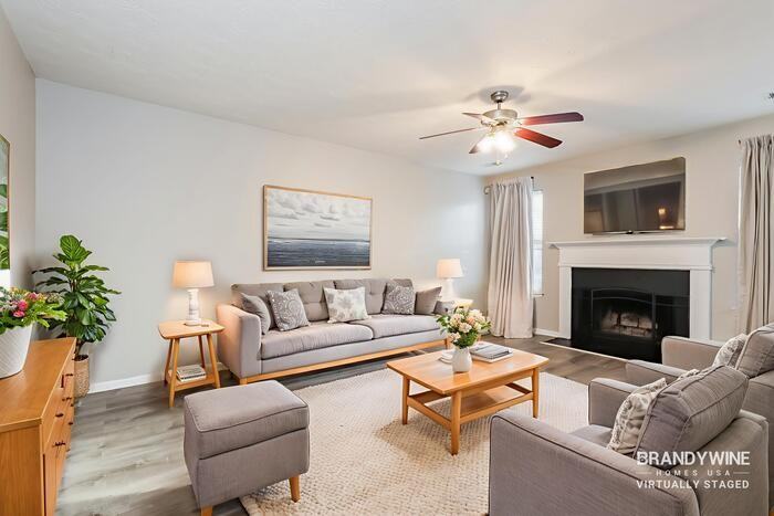 10799 Misty Meadows Pl - Photo 2 of 22