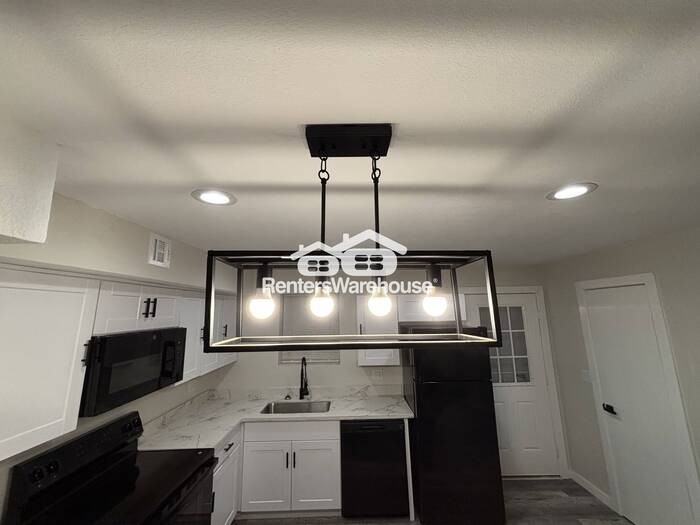 6118 W Townley Ave - Photo 4 of 27