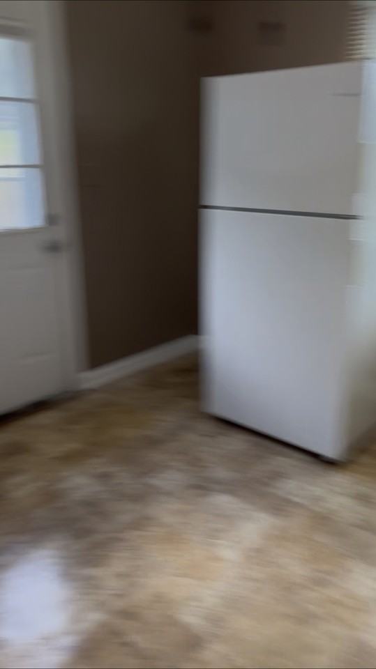 1892 Donna Pl - Photo 5 of 6