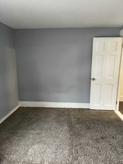 29 Washington St #4 - Photo 3 of 6