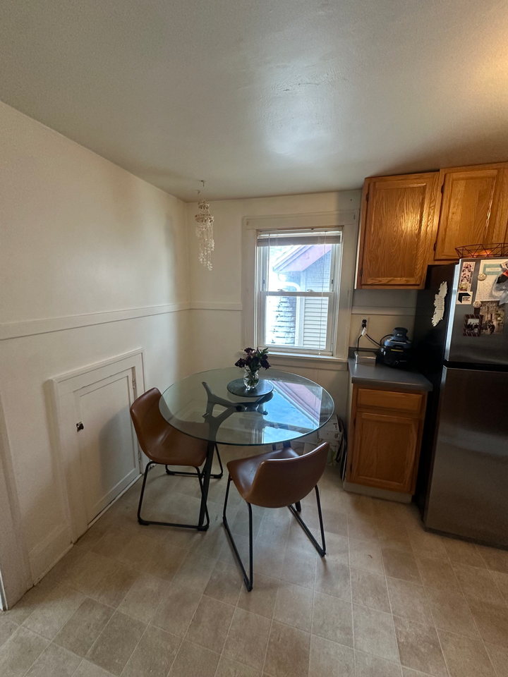 325 W Wilson St #3 - Photo 5 of 14