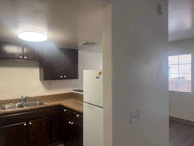 512 Acacia Rd #C - Photo 4 of 27