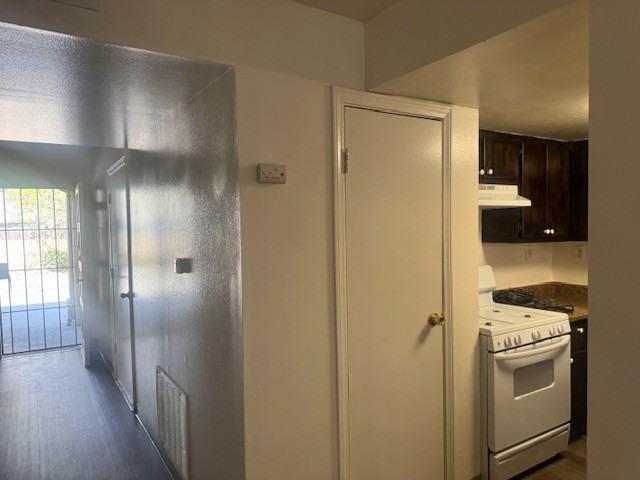 512 Acacia Rd #C - Photo 5 of 27