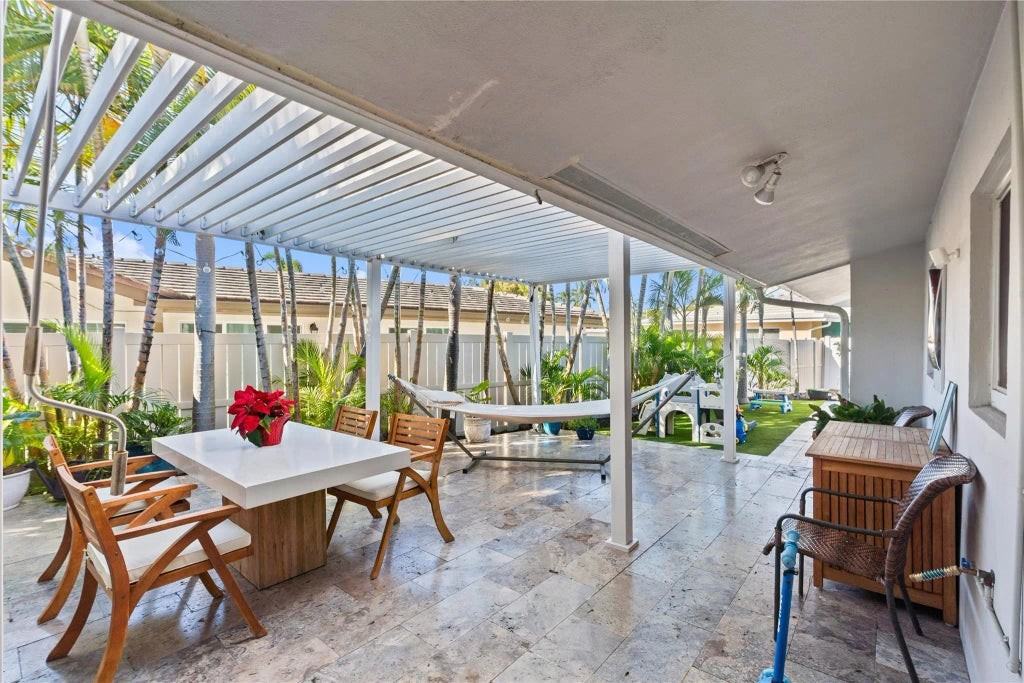 2615 Ne 26th St #NA - Photo 3 of 19