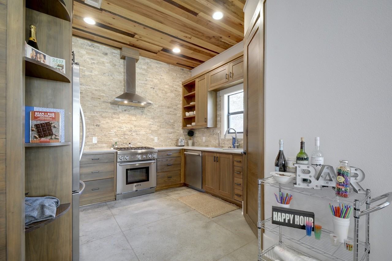 1917 David St #A - Photo 5 of 18