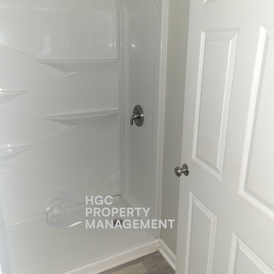 519 Patterson St #519 - Photo 2 of 17