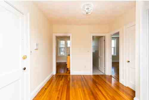 300 Washington Ave #7 - Photo 5 of 14