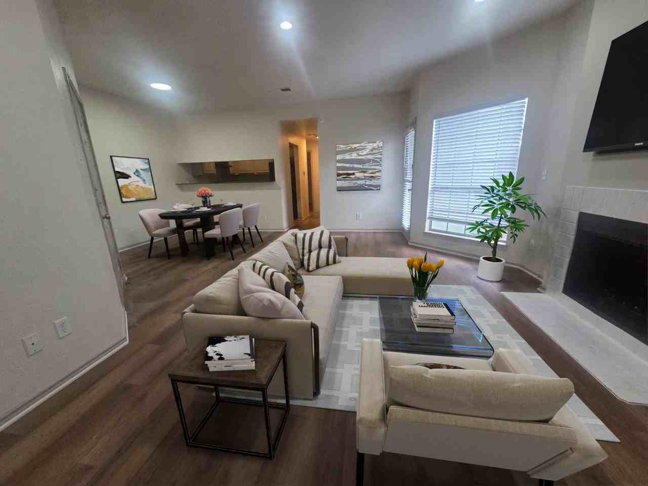 1540 Chenault St #21 - Photo 4 of 7